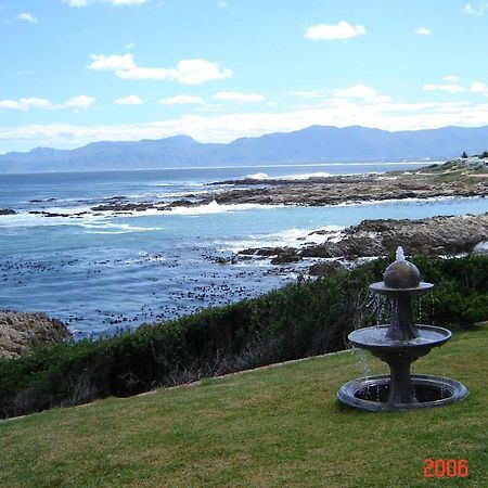 On The Rocks Guesthouse Gansbaai Extérieur photo